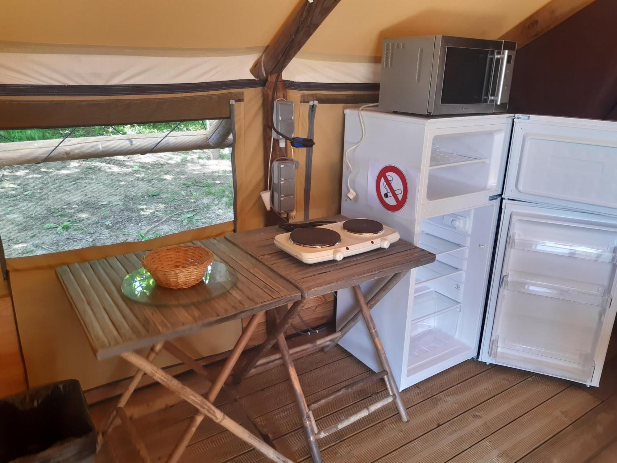 Camping Pommiers Des Trois Pays Licques Екстер'єр фото