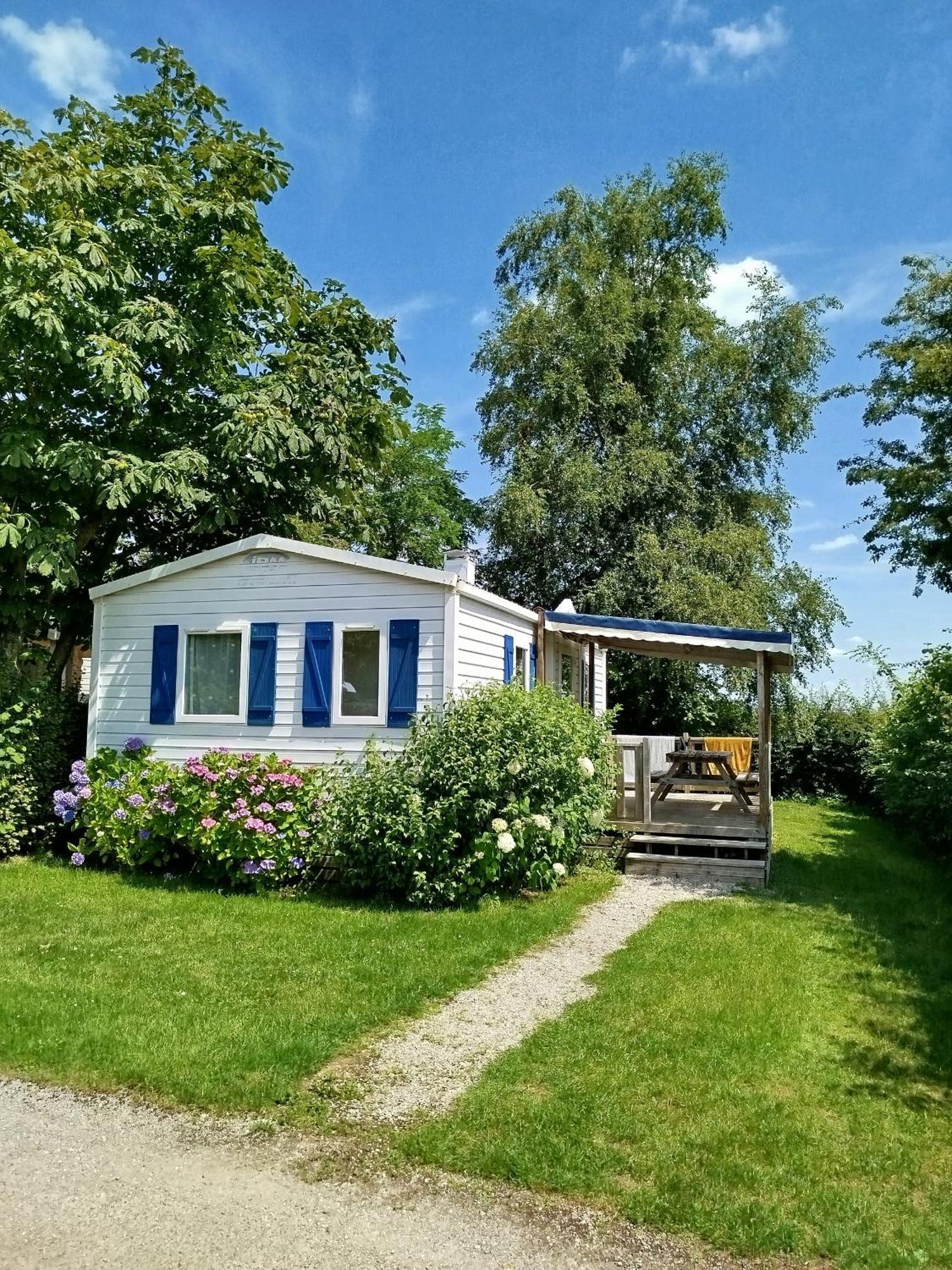 Camping Pommiers Des Trois Pays Licques Екстер'єр фото